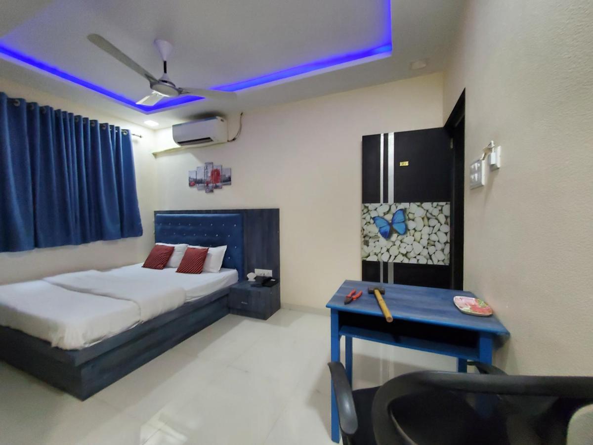 Hotel Mari Aai Residency نافي مومباي المظهر الخارجي الصورة