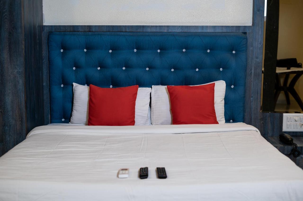 Hotel Mari Aai Residency نافي مومباي المظهر الخارجي الصورة