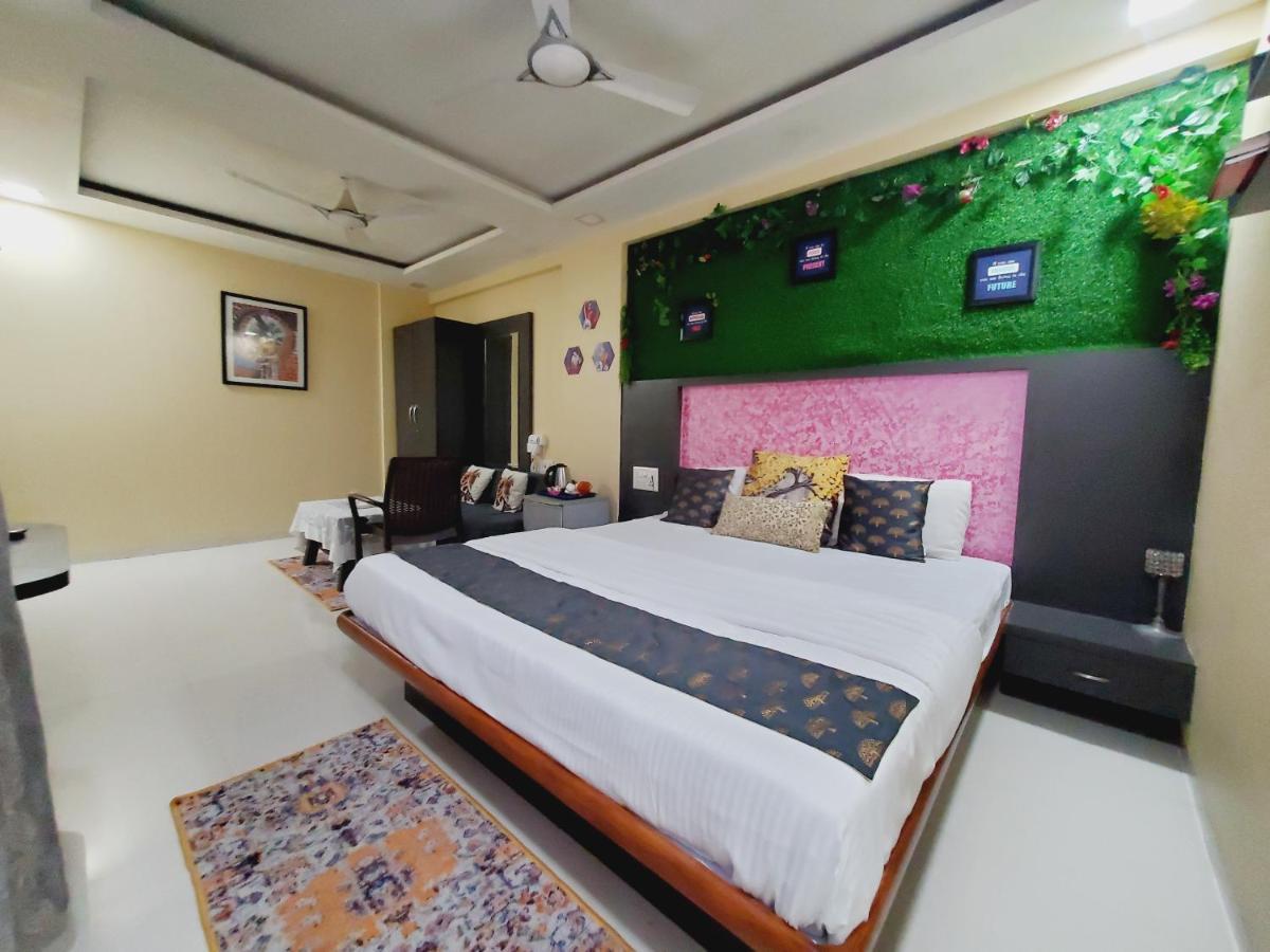 Hotel Mari Aai Residency نافي مومباي المظهر الخارجي الصورة