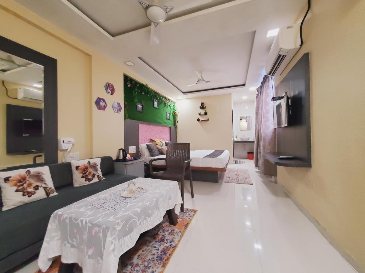 Hotel Mari Aai Residency نافي مومباي المظهر الخارجي الصورة