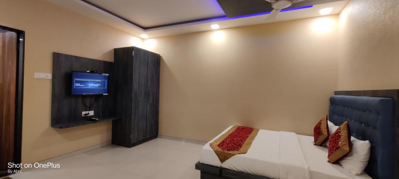 Hotel Mari Aai Residency نافي مومباي المظهر الخارجي الصورة