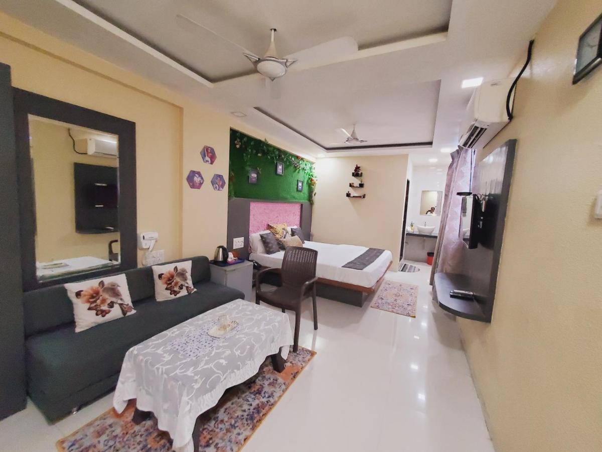 Hotel Mari Aai Residency نافي مومباي المظهر الخارجي الصورة